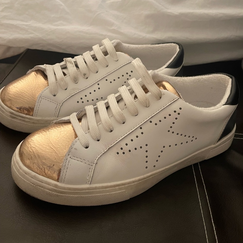 Steve Madden sneakers